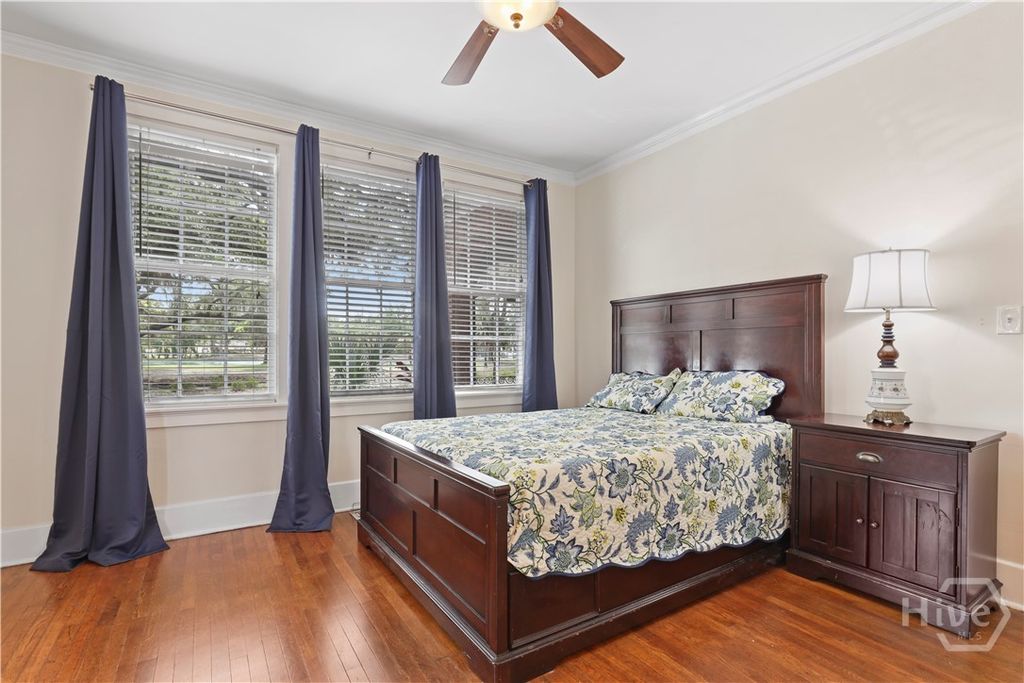 Image 22 of property listing at 1214 E Victory Drive, Savannah, GA 31404