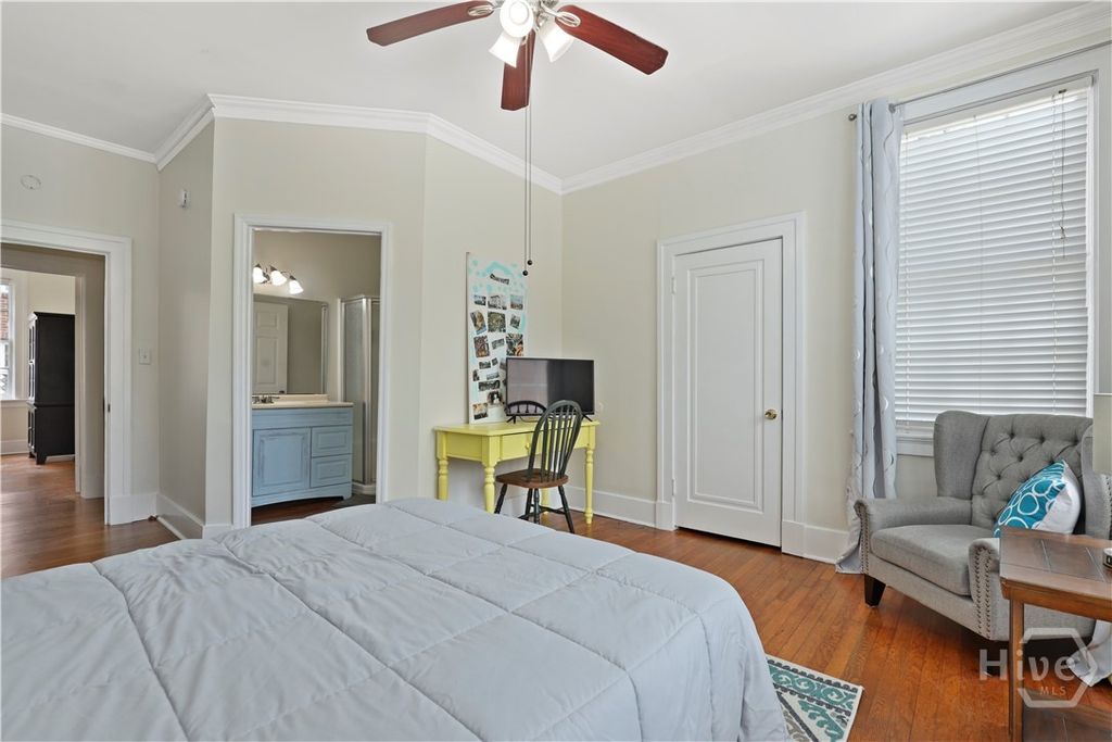Image 29 of property listing at 1214 E Victory Drive, Savannah, GA 31404