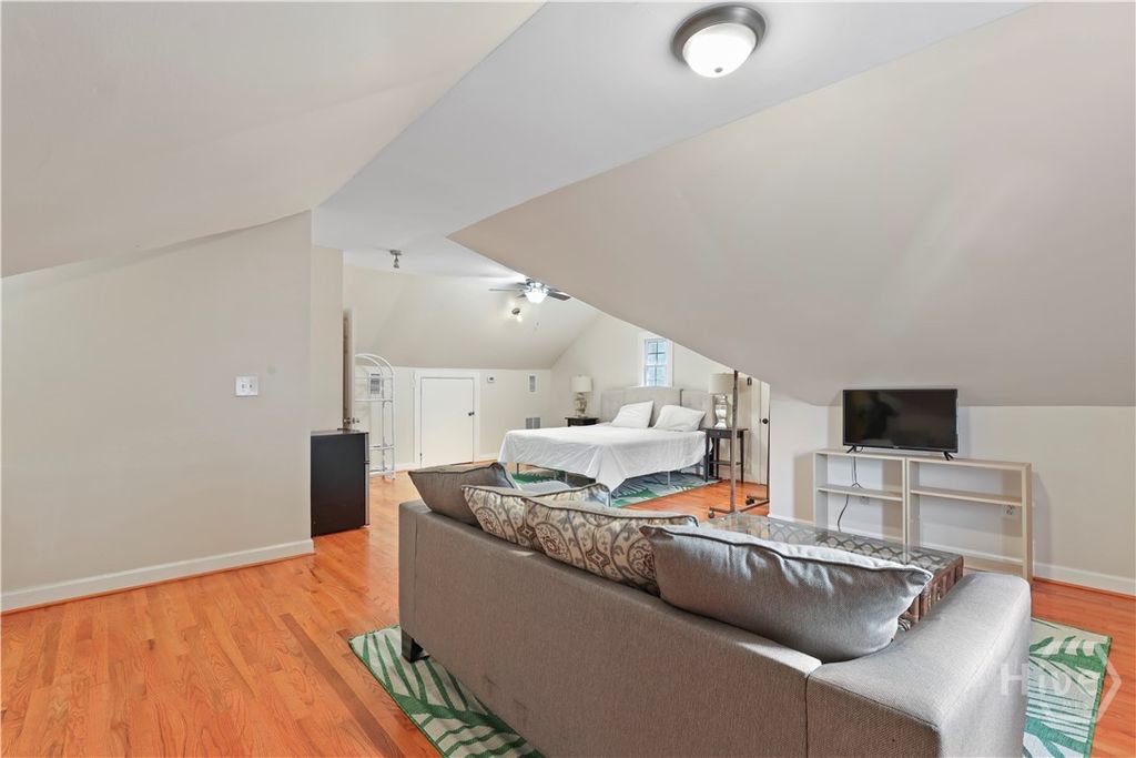 Image 30 of property listing at 1214 E Victory Drive, Savannah, GA 31404