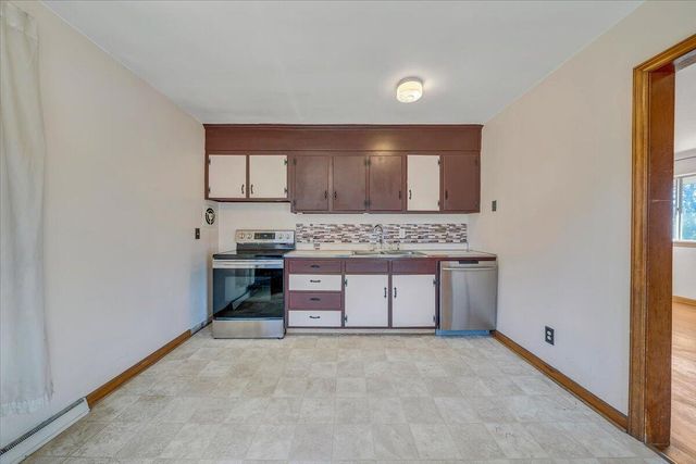 3651 TROUTLAND AVE, Roanoke, VA 24017