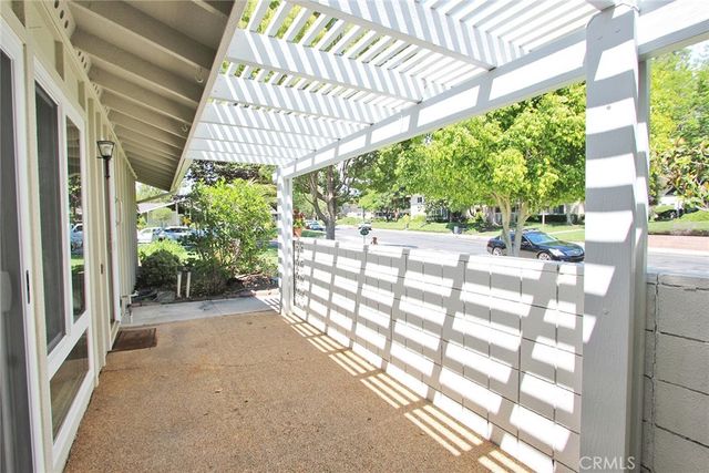 515 Calle Aragon Unit B, Laguna Woods, CA 92637