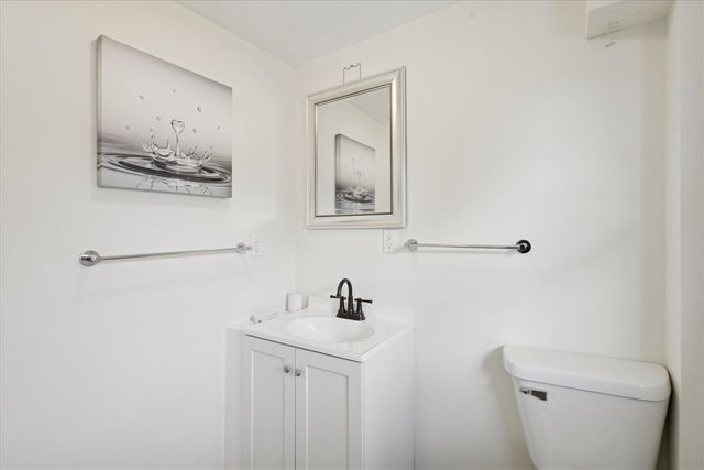 123 N Lakeside Drive, Michigan Center, MI 49254