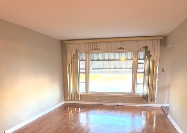 11706 S Artesian Avenue, Chicago, IL 60655