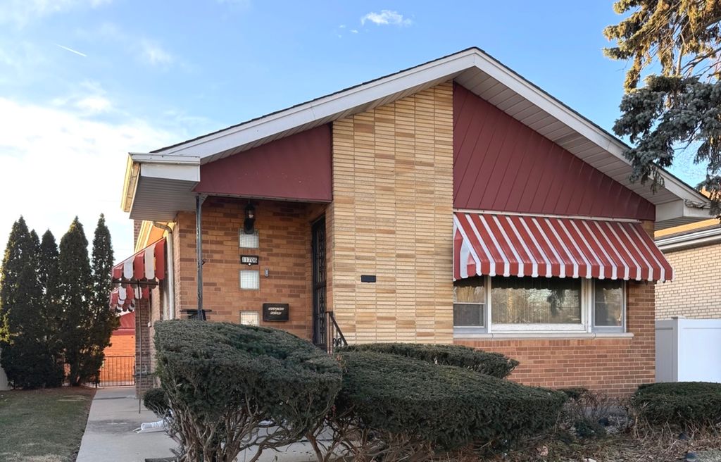 11706 S Artesian Avenue, Chicago, IL 60655