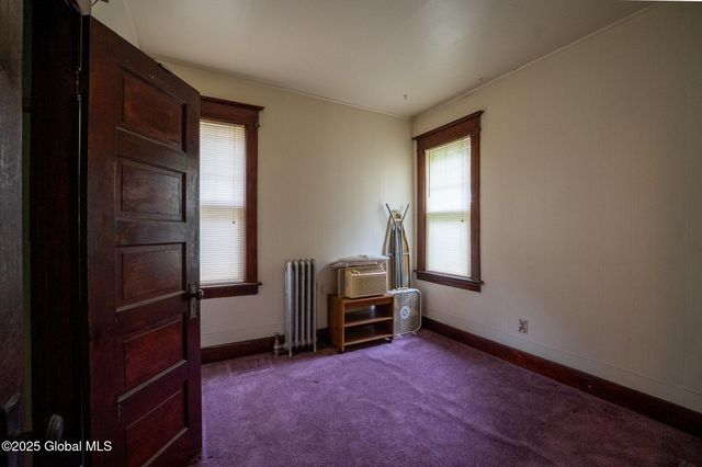 7 S Dove Street, Albany, NY 12202