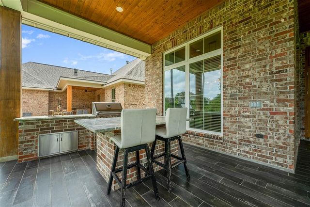 2260 Nikal Drive, Lake Charles, LA 70605