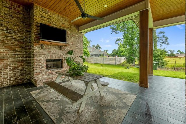 2260 Nikal Drive, Lake Charles, LA 70605