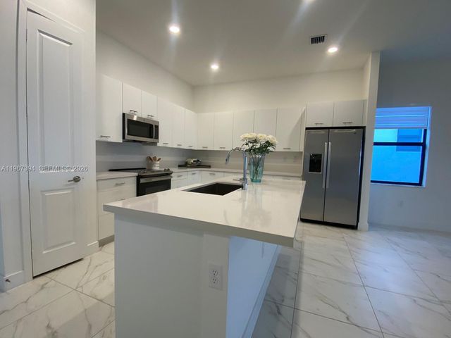 4574 SW 173rd Ave, Miramar, FL 33029