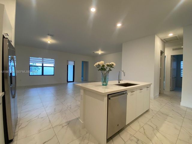 4574 SW 173rd Ave, Miramar, FL 33029