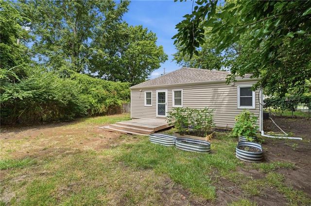 11505 E 75th Street, Kansas City, MO 64138