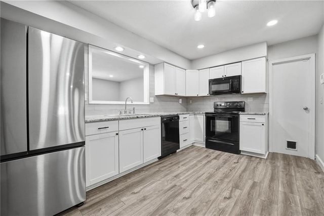 11505 E 75th Street, Kansas City, MO 64138