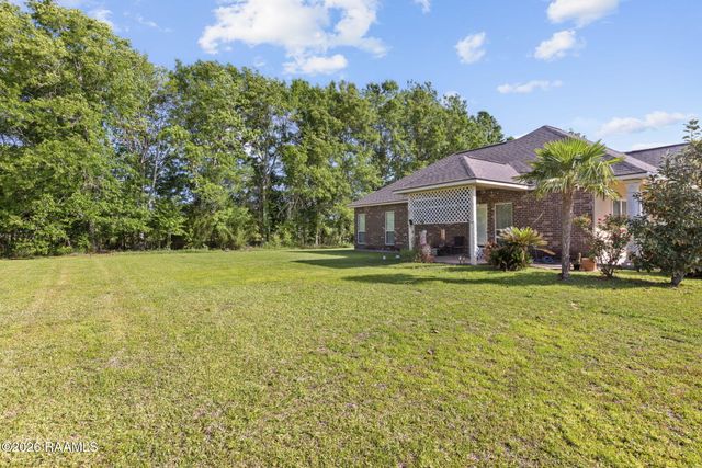 1059 Bridgetowne Lane, Breaux Bridge, LA 70517