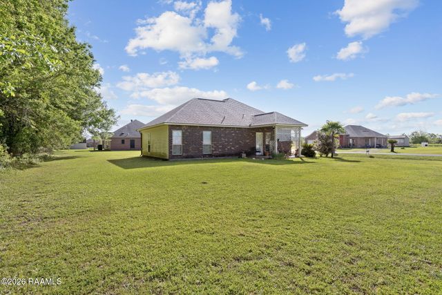 1059 Bridgetowne Lane, Breaux Bridge, LA 70517