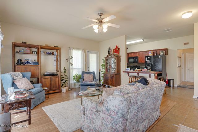 1059 Bridgetowne Lane, Breaux Bridge, LA 70517