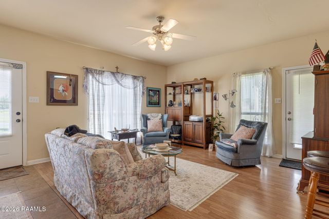 1059 Bridgetowne Lane, Breaux Bridge, LA 70517