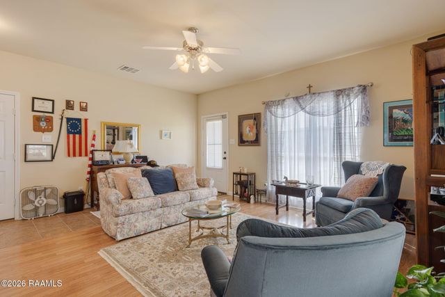 1059 Bridgetowne Lane, Breaux Bridge, LA 70517