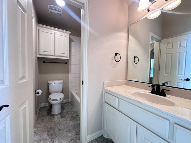 708 Yarrow Street, Little Elm, TX 75068