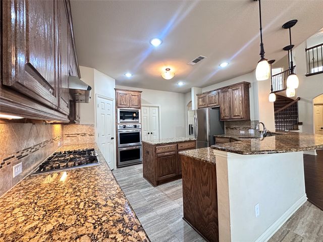 708 Yarrow Street, Little Elm, TX 75068