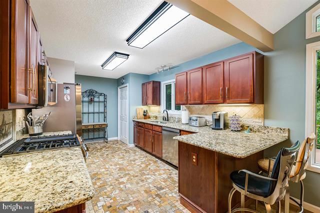 258 TURKEY DR, Mcgaheysville, VA 22840