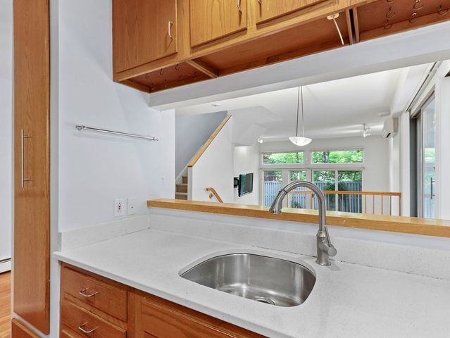 336 Harvard St. E, Cambridge, MA 02138