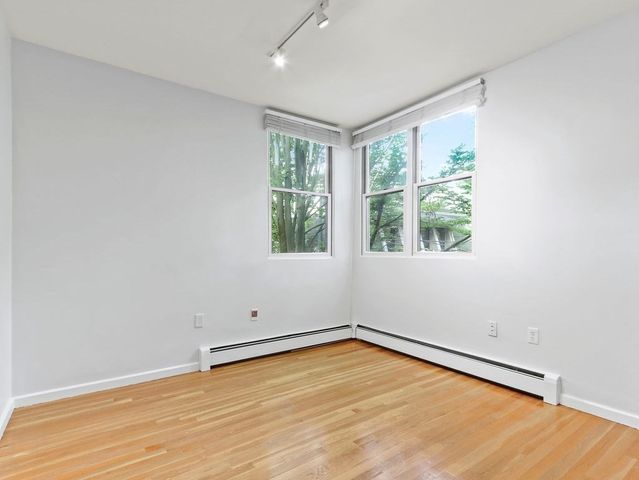 336 Harvard St. E, Cambridge, MA 02138