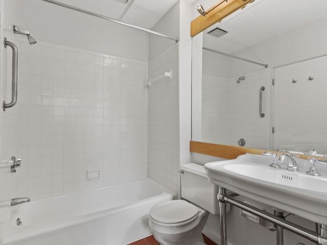 336 Harvard St. E, Cambridge, MA 02138
