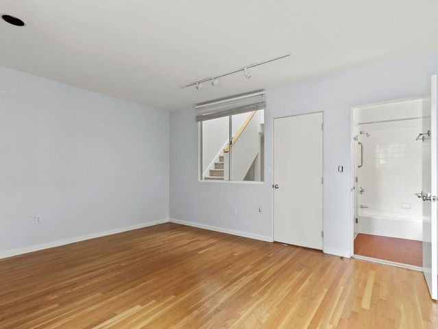 336 Harvard St. E, Cambridge, MA 02138