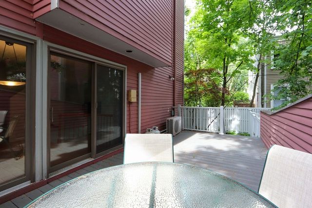 336 Harvard St. E, Cambridge, MA 02138
