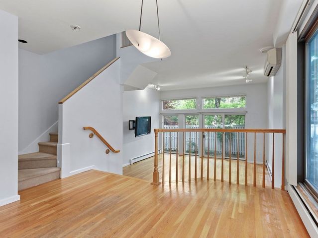 336 Harvard St. E, Cambridge, MA 02138