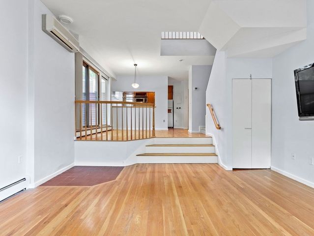 336 Harvard St. E, Cambridge, MA 02138