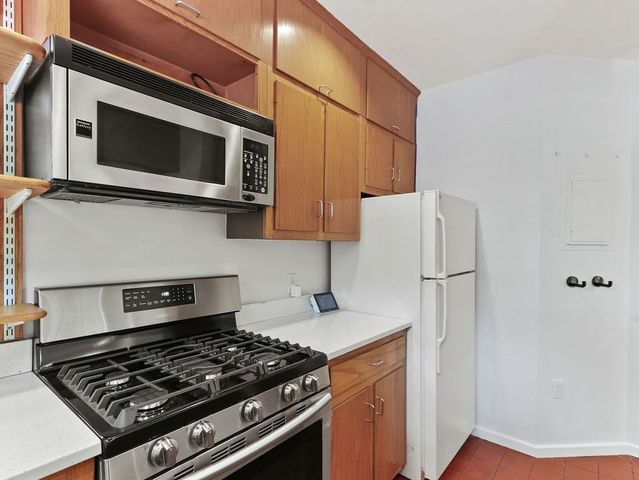 336 Harvard St. E, Cambridge, MA 02138
