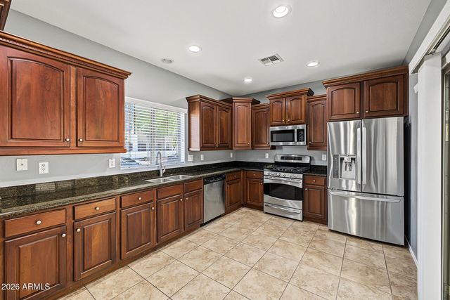 14040 W COUNTRY GABLES Drive, Surprise, AZ 85379