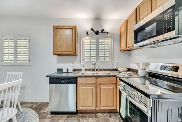 651 E ROOSEVELT AVE, Salt Lake City, UT 84105