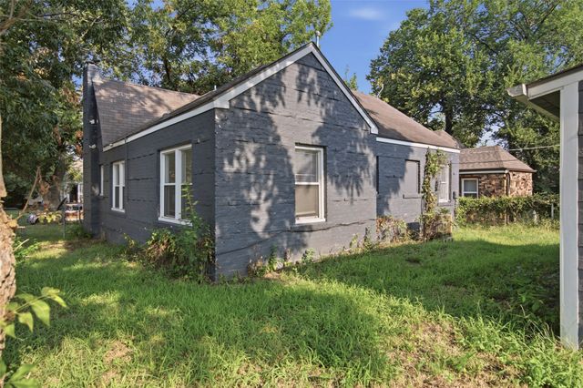 903 N Columbia Place, Tulsa, OK 74110