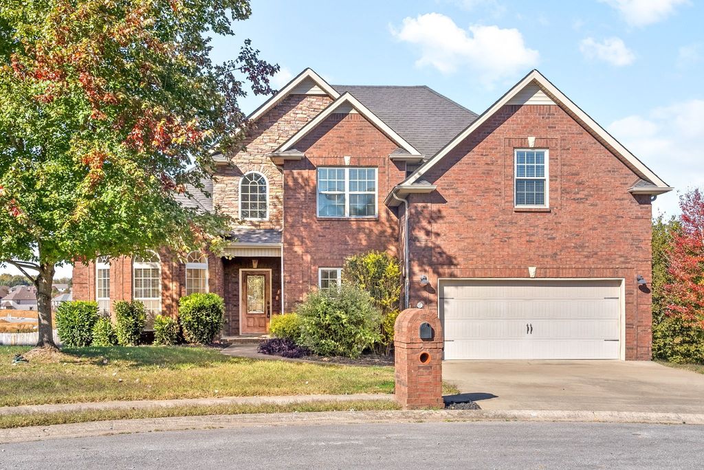 437 Carson Bailey Ct, Clarksville, TN 37043