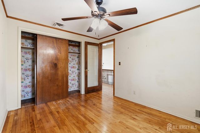 13 Cleveland Avenue, Colonia, NJ 07067