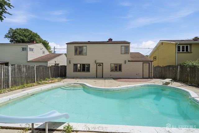 13 Cleveland Avenue, Colonia, NJ 07067