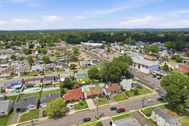 13 Cleveland Avenue, Colonia, NJ 07067
