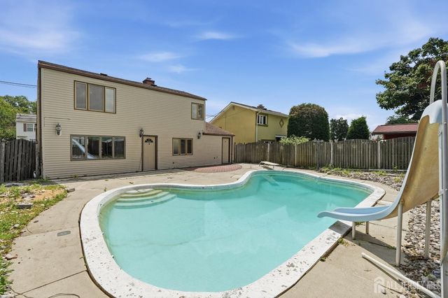 13 Cleveland Avenue, Colonia, NJ 07067