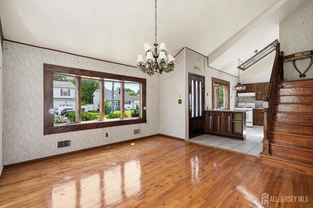 13 Cleveland Avenue, Colonia, NJ 07067