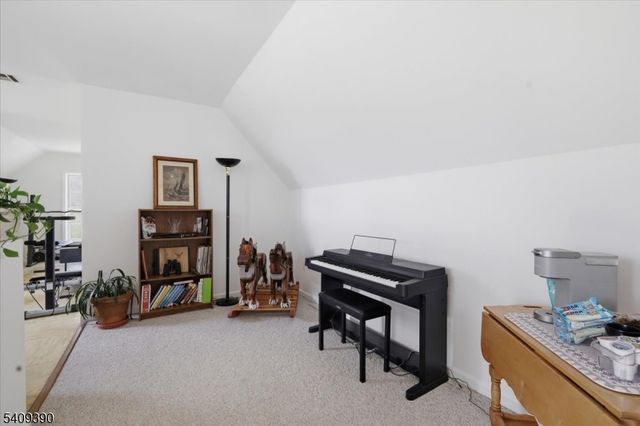 738 County Road 519, White Twp., NJ 07823