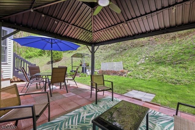 738 County Road 519, White Twp., NJ 07823