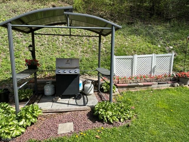 738 County Road 519, White Twp., NJ 07823