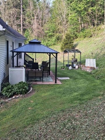 738 County Road 519, White Twp., NJ 07823