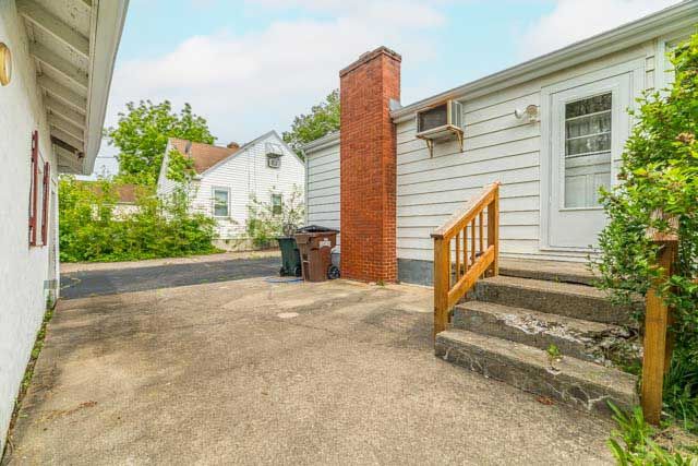 3740 Evansville Avenue, Dayton, OH 45406