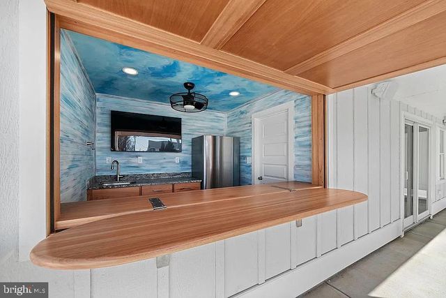 24 HOUSTON ST, Rehoboth Beach, DE 19971