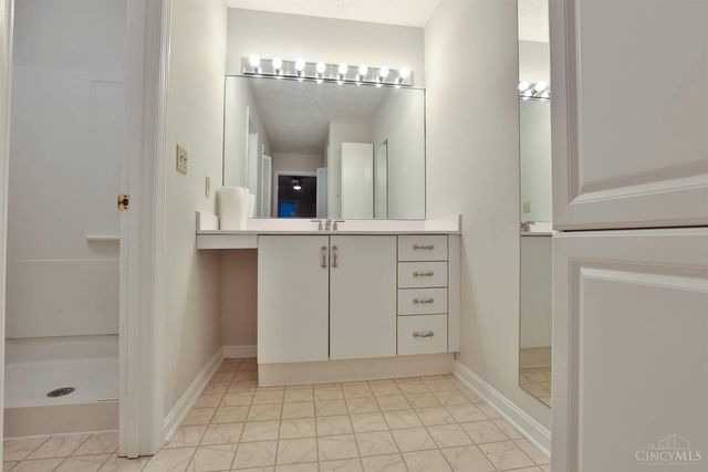 4823 Beechwood Lane, Middletown, OH 45042