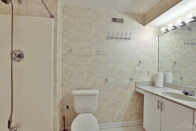 4823 Beechwood Lane, Middletown, OH 45042