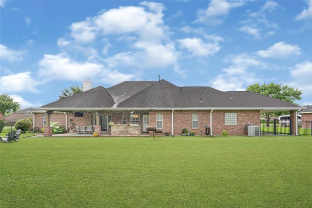 3702 Pine Bark Court, Pearland, TX 77581
