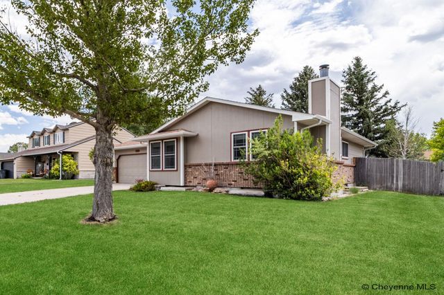 2609 PLAINS VIEW RD, Cheyenne, WY 82009